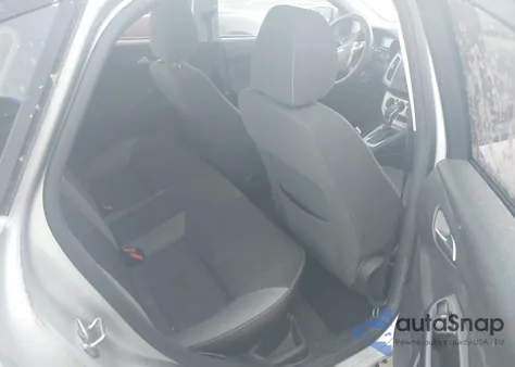 2014 Ford Focus Se from USA, damaged, VIN 1FADP3F27EL221209